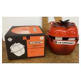 Le Creuset red bell pepper Dutch oven