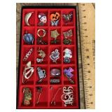Costume jewelry broocjes and stick pins