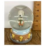 Snoopy musical snow globe