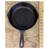 Cast iron skillet