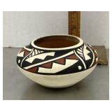 Signed Native American Acoma pottery bowl