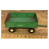 Ertl John Deere farm wagon