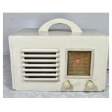 General Television tube radio --works