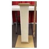 Cat scratching post