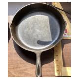 USA No.10 cast-iron 12" skillet