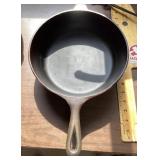 No. 8 cast iron chicken fryer
