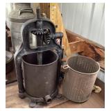 Simmons Hardware fruit press