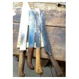 4 knives