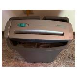 Paper shredder --works
