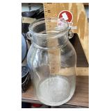 1 gallon jar