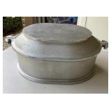 Guardian service hammered aluminum roaster