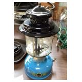 Vintage 1967 Sears lantern --Like new