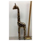 Giraffe figure