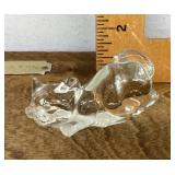 Glass cat paperweight