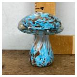 Art glass mushroom paperweight