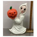 Ceramic ghost