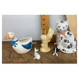 Assorted ceramic & glass animals