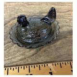 Smoky glass mini hen on a nest