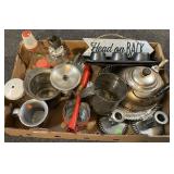 Flat of assorted kitchenware