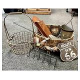 Basket of metal home dï¿½cor items