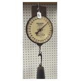 Hanson hanging dairy scale with weight
