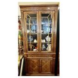 Thomasville lighted curio cabinet