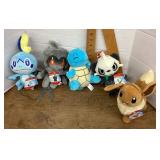 Lot of Pokï¿½mon plushies