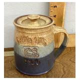 1986 Little Hills pottery mug with lid