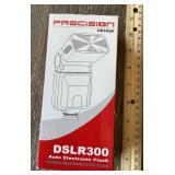 Precision Design DSLR300 electronic camera flash