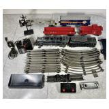 Lionel post-war O-27 train set -- 6 cars, track