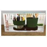 Rotating kitchen organizer
