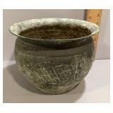 Metal planter pot