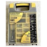 Fastener pack with screw driver