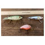 3 fishing lures