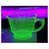 Green Depression uranium glass measuring cup