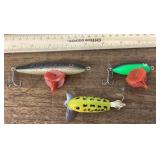 3 fishing lures