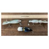 3 fishing lures