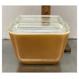 Pyrex Old Orchard refrigerator dish with lid