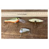 3 fishing lures