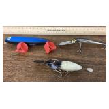 3 fishing lures