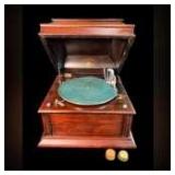 Vintage Columbia Grafonola Type C-2 Gramophone