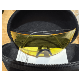 Beretta Shooting Glasses in Zippered Case
