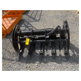 2026 GIYI Unused MCLG60 Mini-Skidsteer Curved Log Grabber