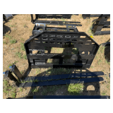 2026 GIYI Unused DHC Skidsteer Pallet Forks