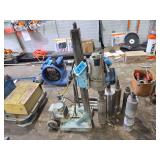 Milwaukee Dymodrill Core Drill System with Vacuum Base and Bits