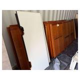 Large Lot – Wood Cubicle Dividers and Parts