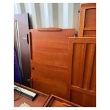 Lot – Wooden Cubicles, Desks, and Parts