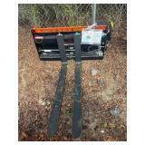 2026 Wolverine Unused PFA-11-3300G Skidsteer Hydraulic Adjustable Pallet Forks