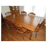Oak Dining Table w/ 6 Chairs