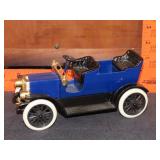 Die Cast John Deere Motor Car
